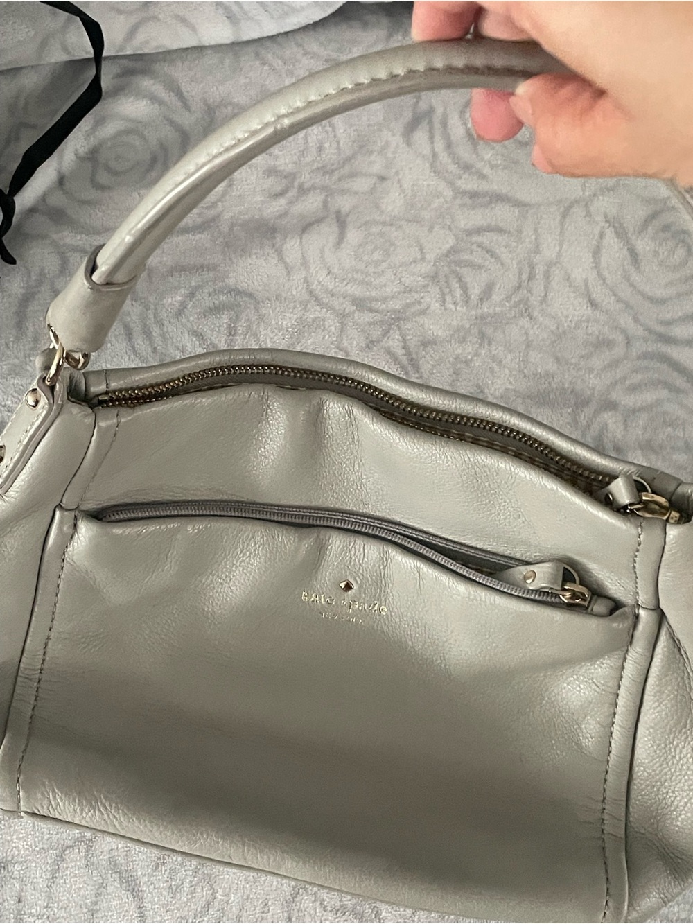 kate spade gray leather shoulder bag with gold accents - Picture 2 of 4